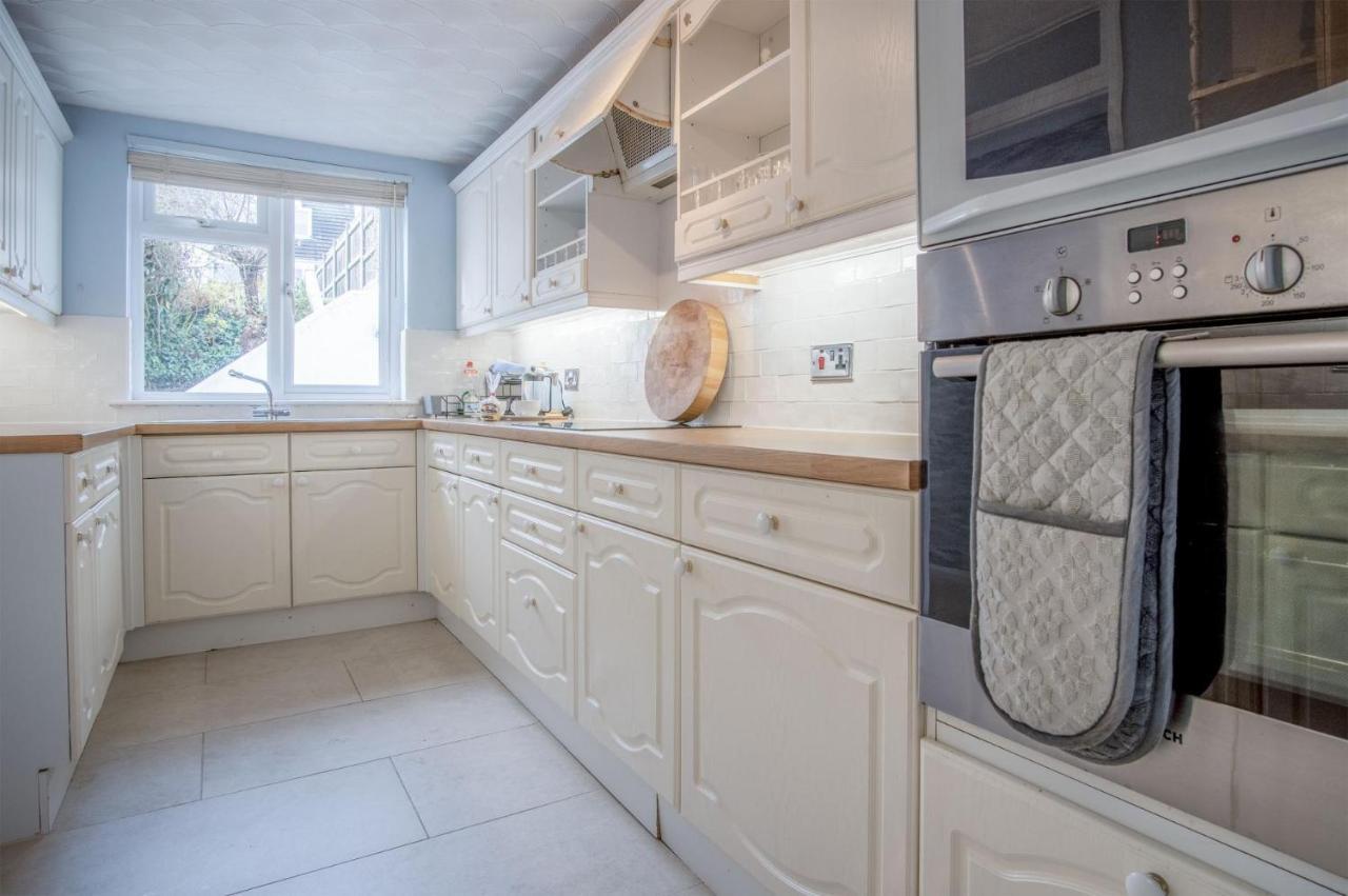 Captains Walk - 4 Bedroom Apartment - Saundersfoot Exterior photo